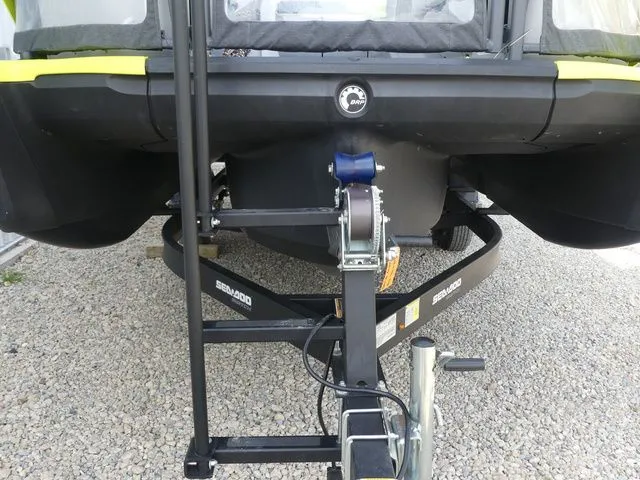 Slide: The Image of Sea-Doo Switch Cruise 21 2023 - 9