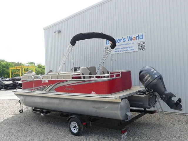 Slide: The Image of Avalon Venture Rear Fish 20' 2019 - 3