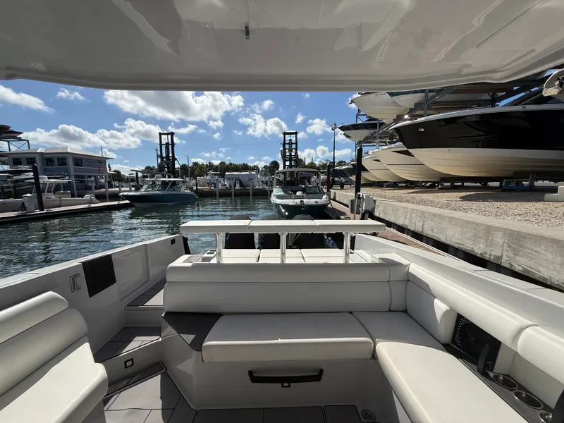 Slide: The Image of Aviara AV36 Outboard 2023 - 25