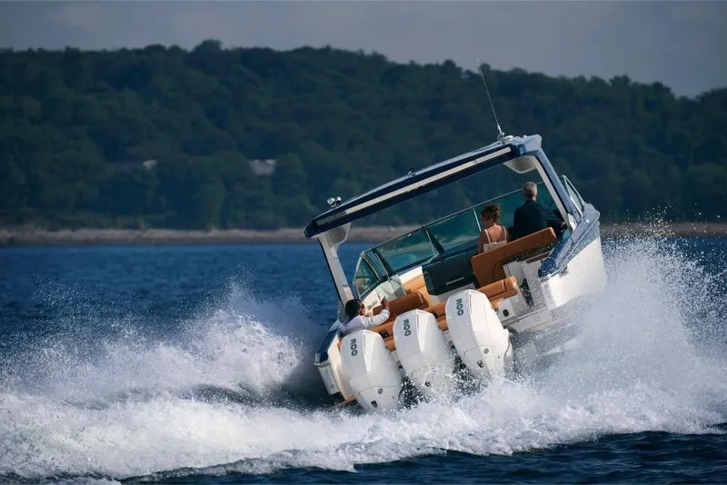 Slide: The Image of Aviara AV36 Outboard 2023 - 1