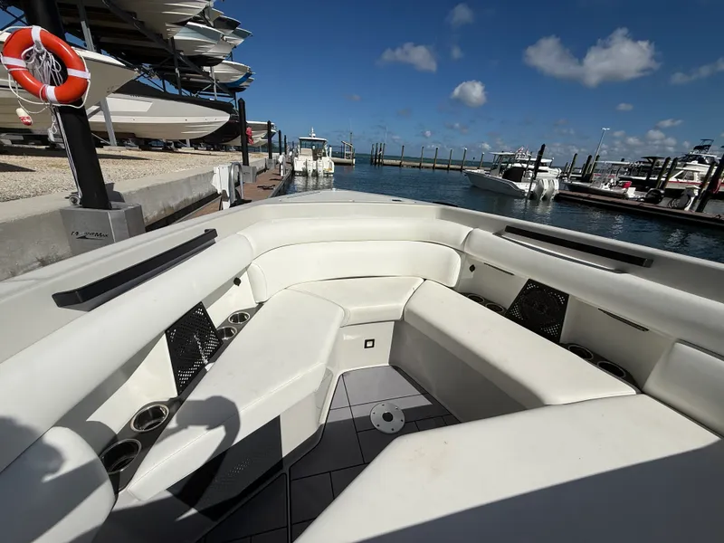 Slide: The Image of Aviara AV36 Outboard 2023 - 4