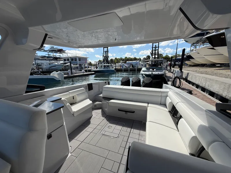 Slide: The Image of Aviara AV36 Outboard 2023 - 14