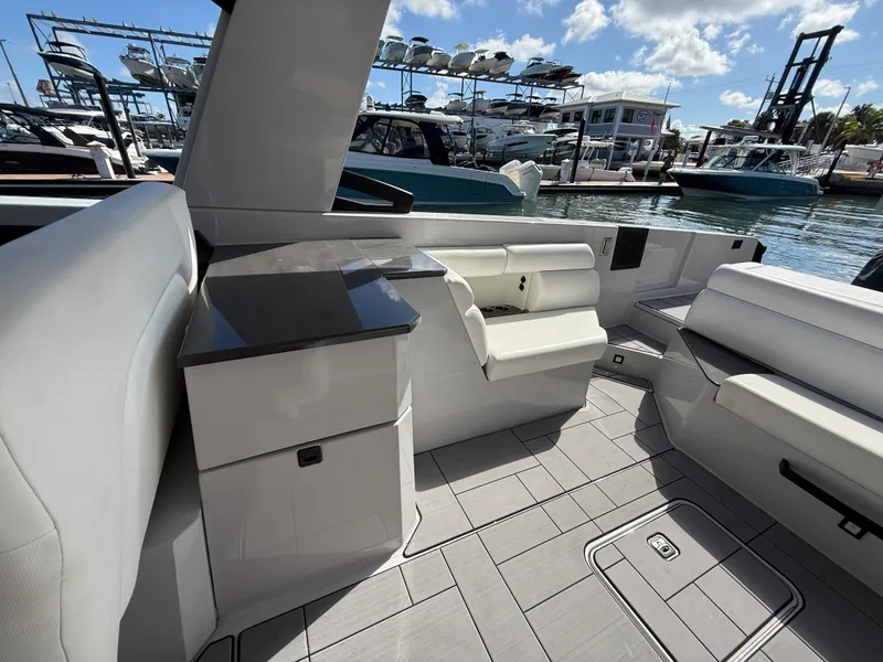 Slide: The Image of Aviara AV36 Outboard 2023 - 16