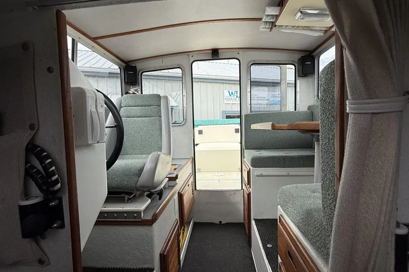 Slide: The Image of SeaSport Sportsman 22 - Looking Aft - 2