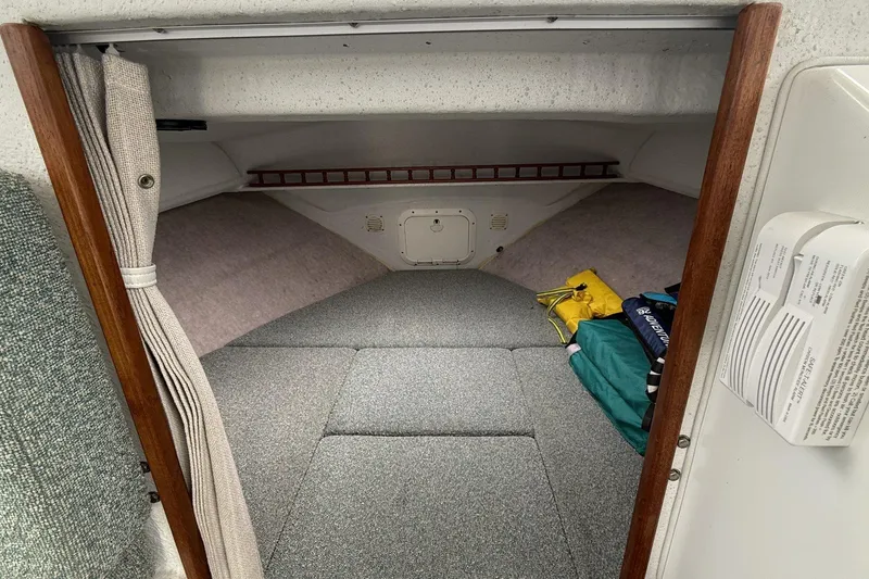 Slide: The Image of SeaSport Sportsman 22 - Forward Cabin - 5