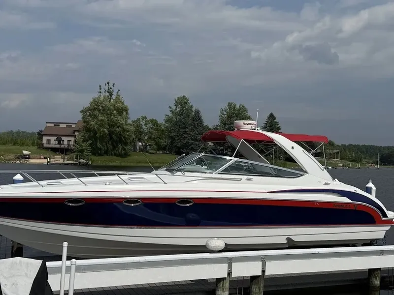 The Image of Formula 370 Sun Sport 2004 - 1