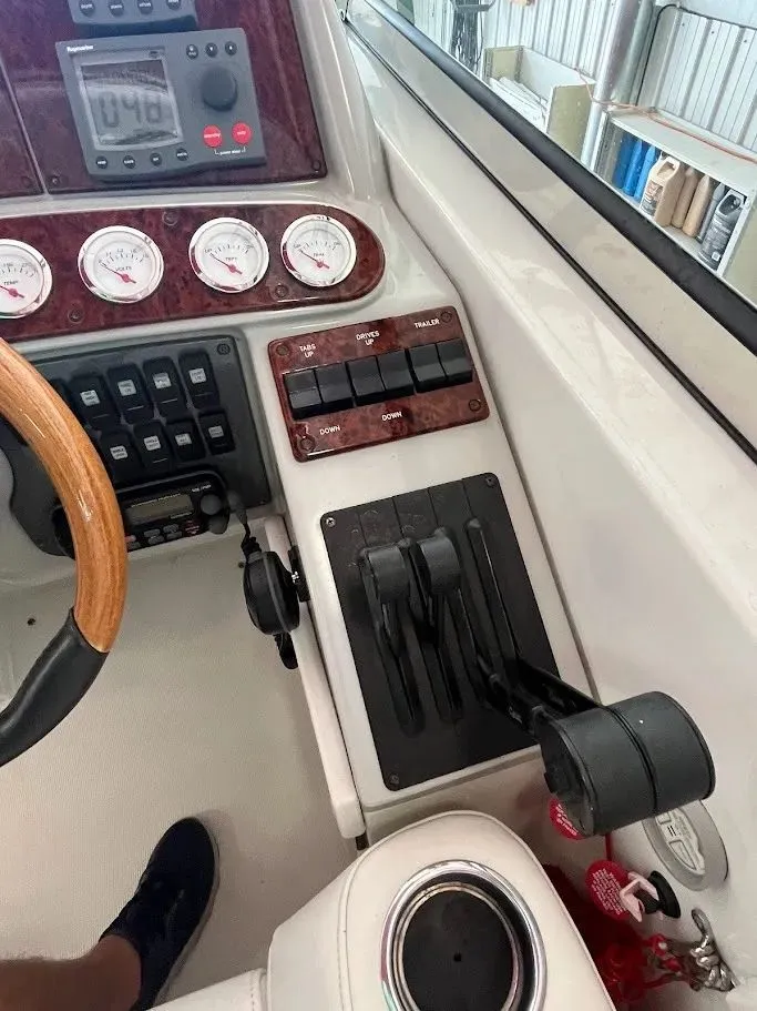 Slide: The Image of Formula 370 Sun Sport 2004 - 12