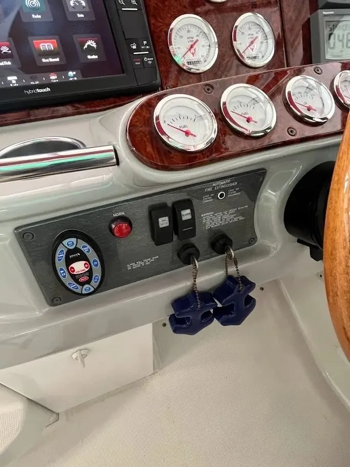 Slide: The Image of Formula 370 Sun Sport 2004 - 13