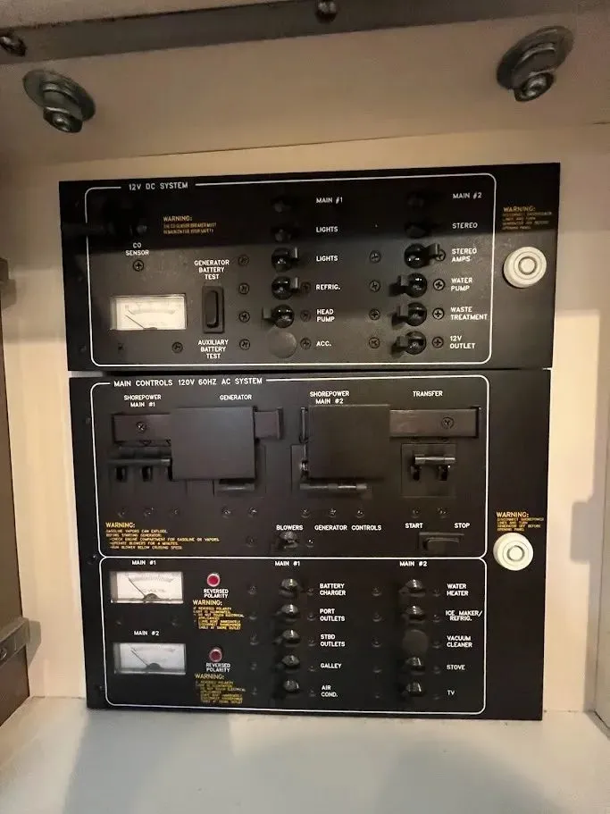 Slide: The Image of Formula 370 Sun Sport 2004 - 20