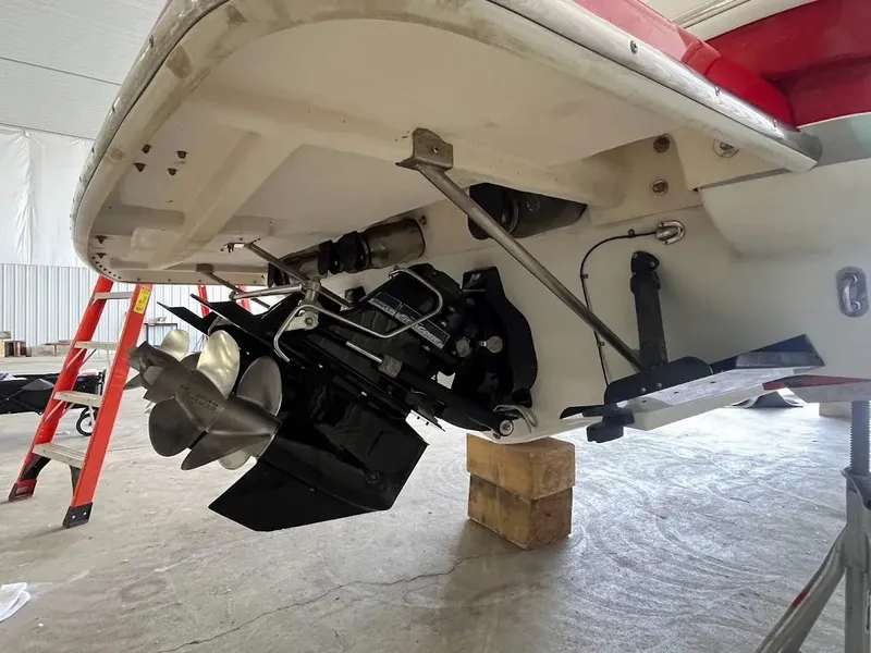 Slide: The Image of Formula 370 Sun Sport 2004 - 3