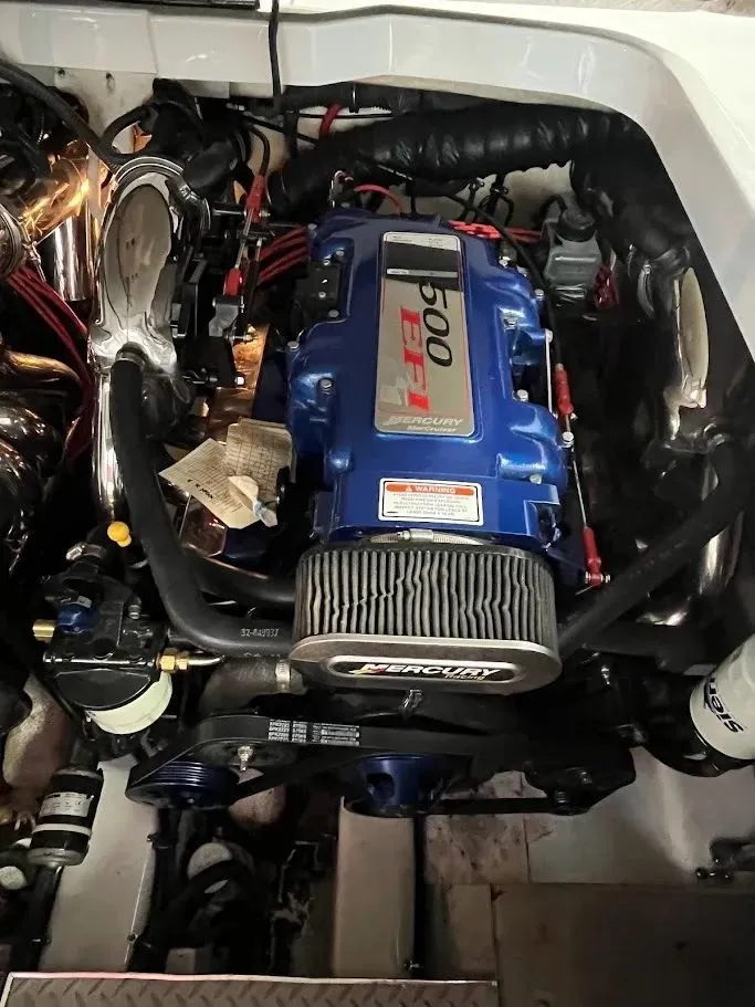 Slide: The Image of Formula 370 Sun Sport 2004 - 6