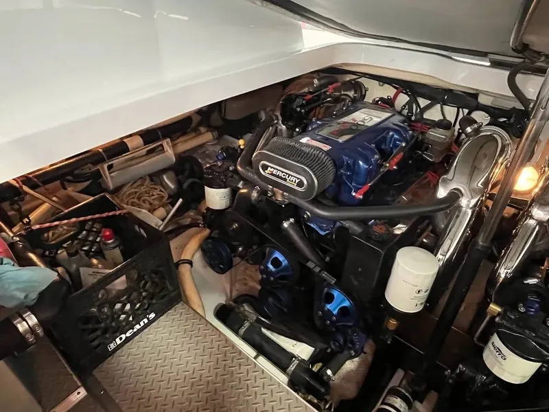 Slide: The Image of Formula 370 Sun Sport 2004 - 7