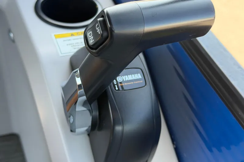 Slide: The Image of Close-up of Yamaha throttle control on 2022 Godfrey Sweetwater 2286FS boat. - 34