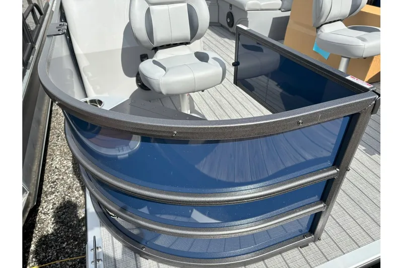 Slide: The Image of Bentley Pontoons Fish 200 4 PT 2025 - 3