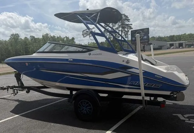 Slide: The Image of Yamaha AR195 2020 - 21