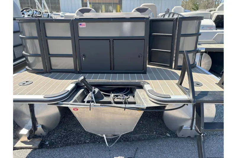 Slide: The Image of Bentley Pontoons 200 Fish N Cruise 2025 - 21