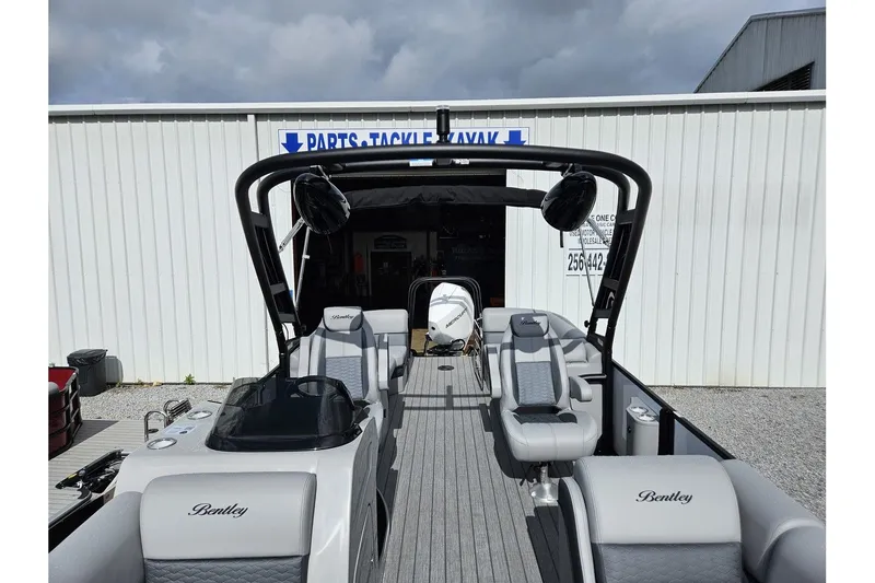 Slide: The Image of Bentley Pontoons Elite 253 Admiral 2025 - 5