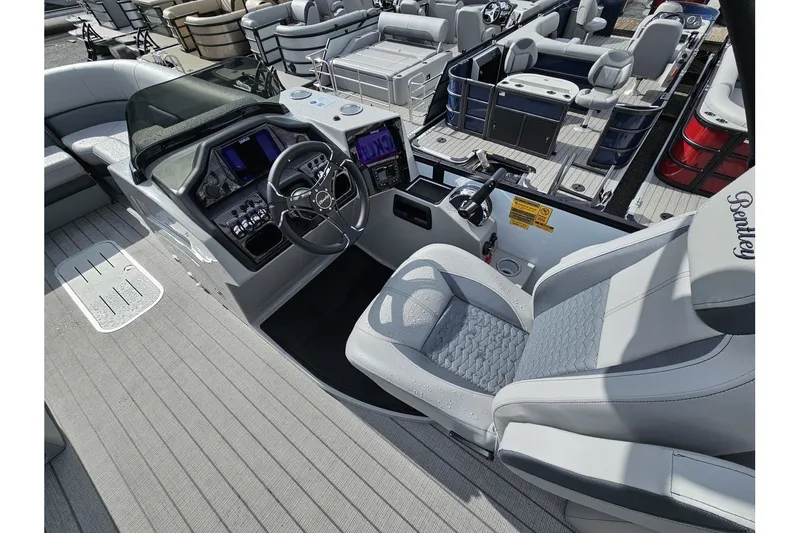 Slide: The Image of Bentley Pontoons Elite 253 Admiral 2025 - 9