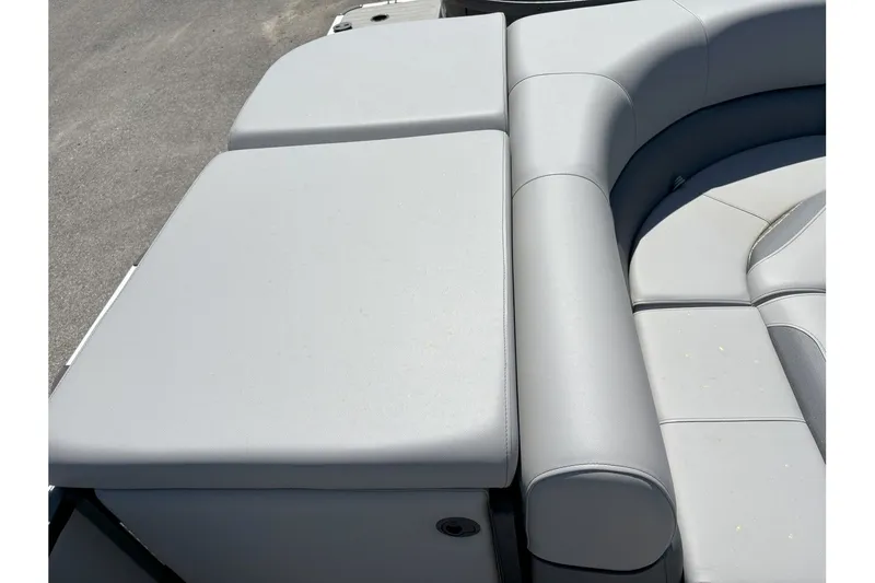 Slide: The Image of Bentley Pontoons Legacy 223 Cruise 2025 - 17