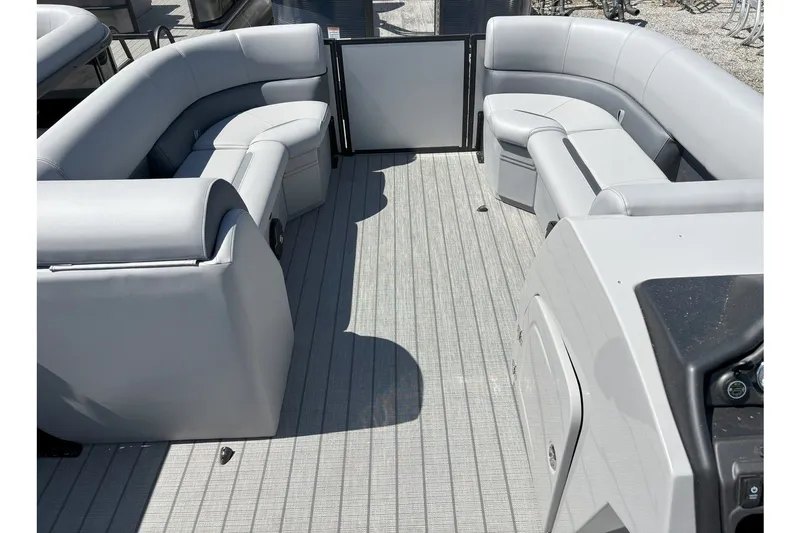 Slide: The Image of Bentley Pontoons Legacy 223 Cruise 2025 - 4