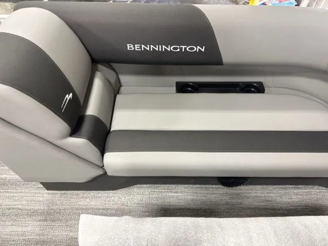 Slide: The Image of Bennington S Swingback 22 SSB Pontoon 2026 - 10