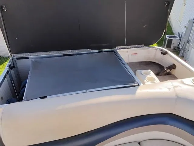 Slide: The Image of Sun Tracker Party Barge 22 DLX 2005 - 10