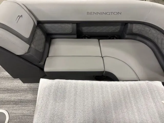 Slide: The Image of Bennington S Quad Bench 22 SSR Tritoon 2026 - 10