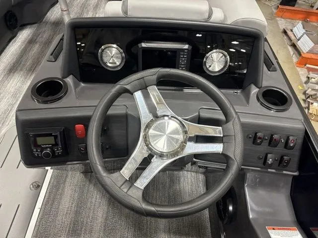 Slide: The Image of Bennington S Quad Bench 22 SSR Tritoon 2026 - 16