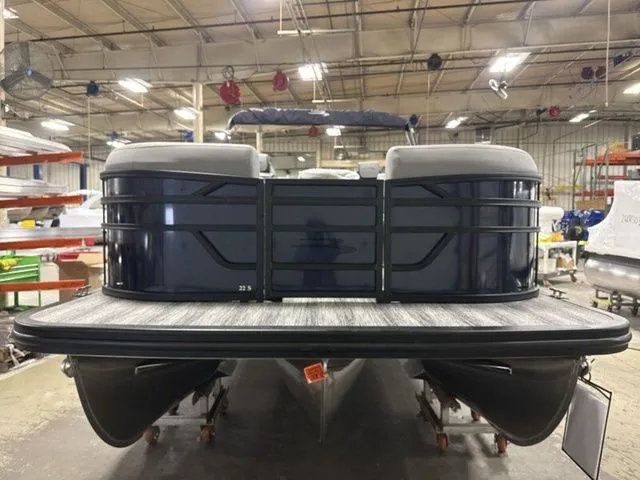 Slide: The Image of Bennington S Quad Bench 22 SSR Tritoon 2026 - 3