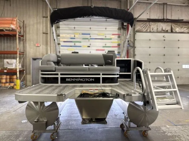 Slide: The Image of Bennington S Swingback 22 SSB Pontoon 2026 - 7