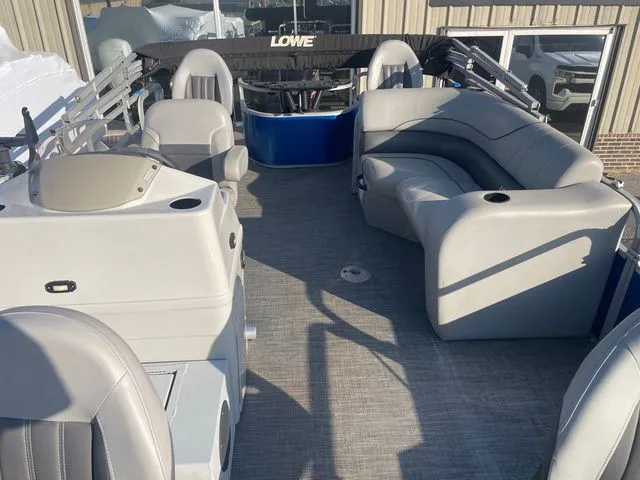 Slide: The Image of Lowe SF214 V 2021 - 7