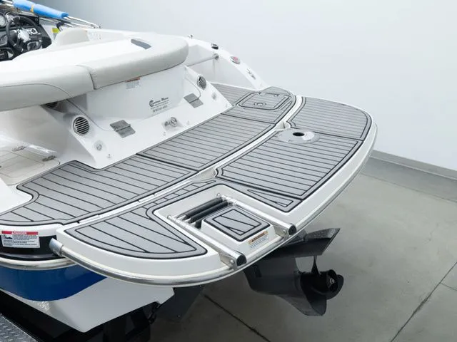 Slide: The Image of Starcraft 221 Deck Boat Sport/Fish 2018 - 6