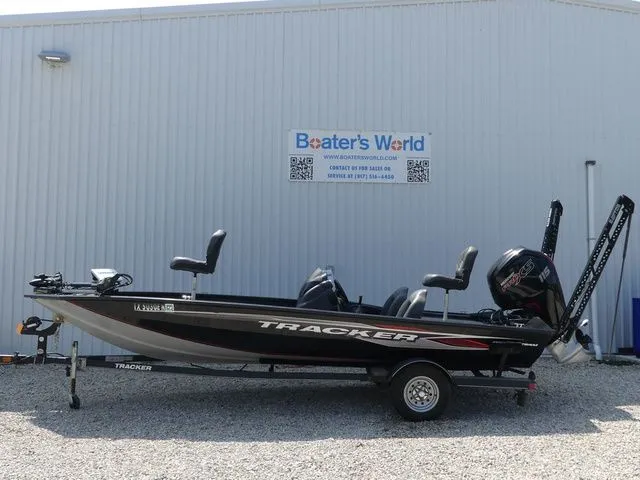 The Image of Tracker Pro Team 190 TX 2019 - 1