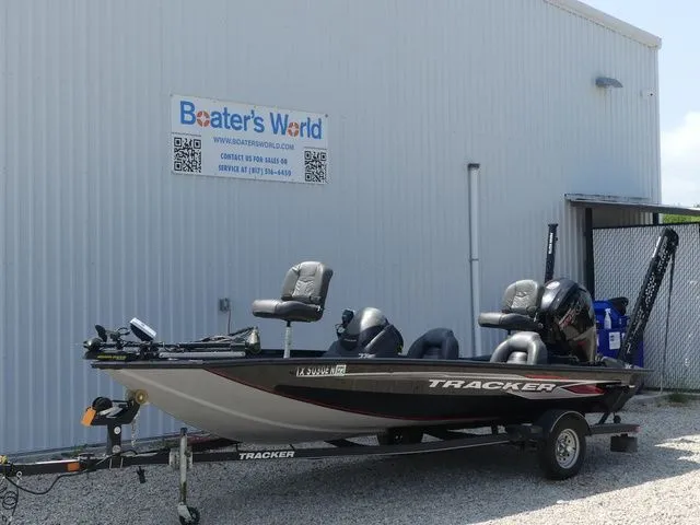 Slide: The Image of Tracker Pro Team 190 TX 2019 - 13