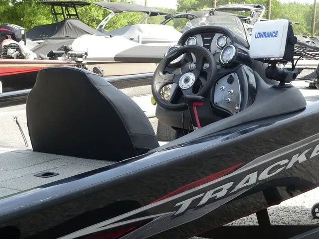 Slide: The Image of Tracker Pro Team 190 TX 2019 - 21