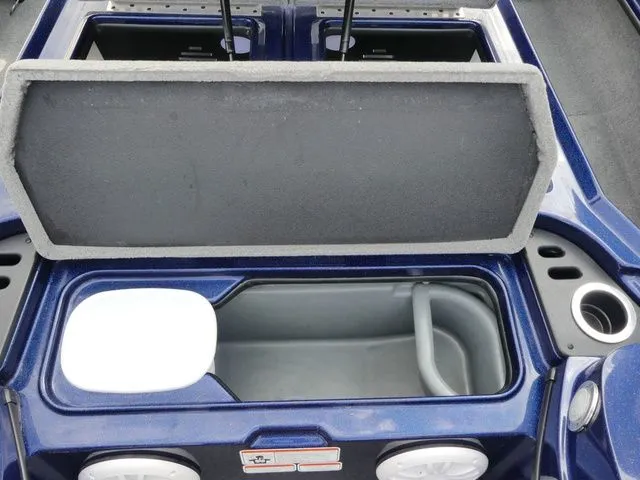 Slide: The Image of Tracker Nitro Z21 2021 - 27