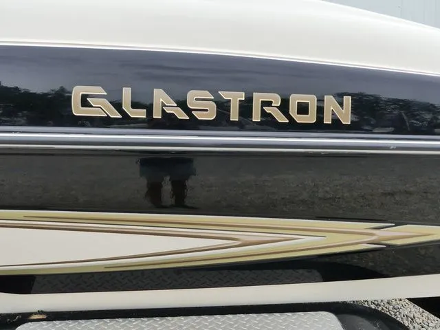 Slide: The Image of Glastron GX205SF 2004 - 10