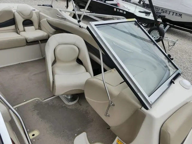 Slide: The Image of Glastron GX205SF 2004 - 17