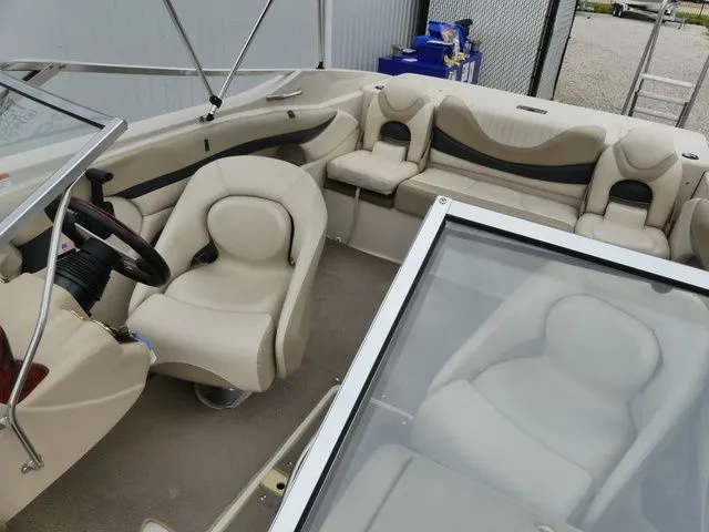 Slide: The Image of Glastron GX205SF 2004 - 18