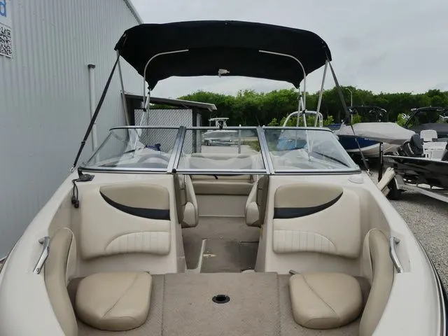 Slide: The Image of Glastron GX205SF 2004 - 8