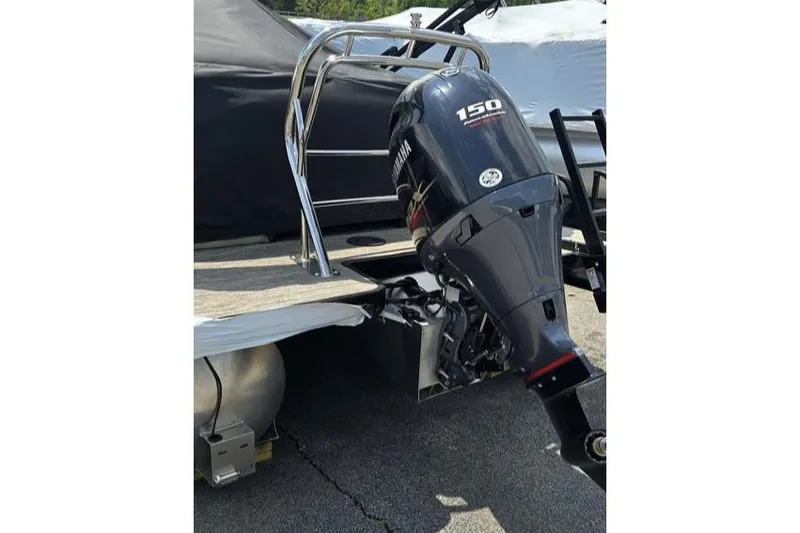 Slide: The Image of 2025 Godfrey Sweetwater 2286 MT with Yamaha 150 outboard motor. - 7