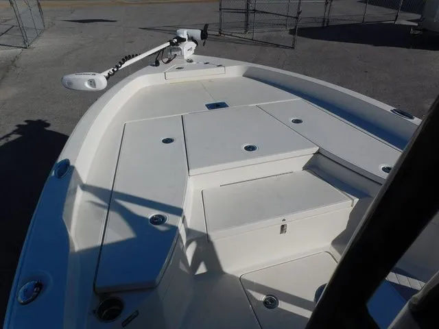 Slide: The Image of Ranger 2510 Bay 2023 - 8