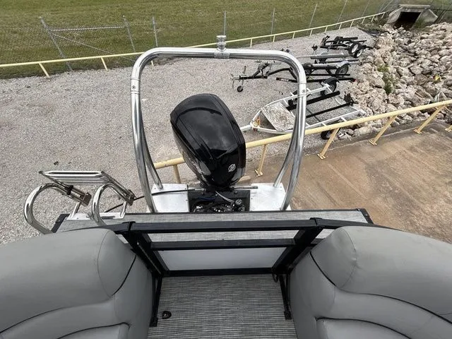 Slide: The Image of Viaggio By Misty Harbor Del Mar U Del20u 2022 - 13