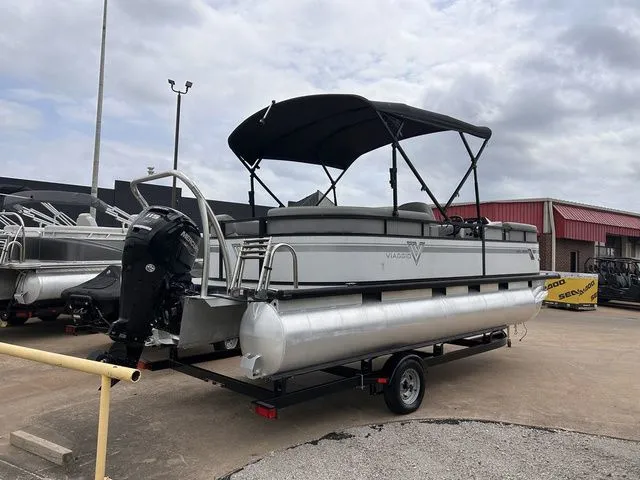 Slide: The Image of Viaggio By Misty Harbor Del Mar U Del20u 2022 - 4