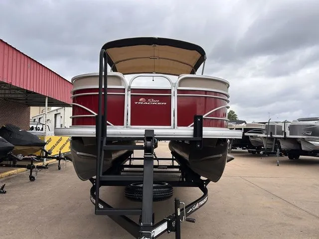 Slide: The Image of Sun Tracker Party Barge 22 DLX 2023 - 11