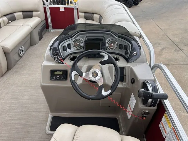 Slide: The Image of Sun Tracker Party Barge 22 DLX 2023 - 20