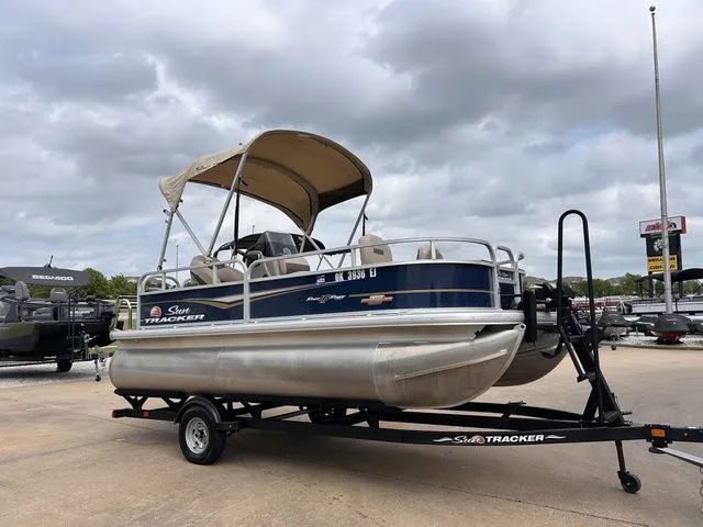 The Image of Sun Tracker Bass Buggy 16 XL Select 2023 - 1