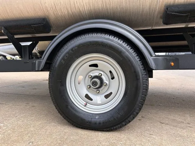 Slide: The Image of Sun Tracker Bass Buggy 16 XL Select 2023 - 4