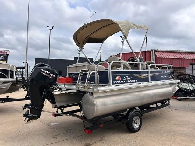 Slide: The Image of Sun Tracker Bass Buggy 16 XL Select 2023 - 5