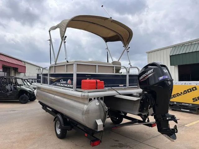 Slide: The Image of Sun Tracker Bass Buggy 16 XL Select 2023 - 7